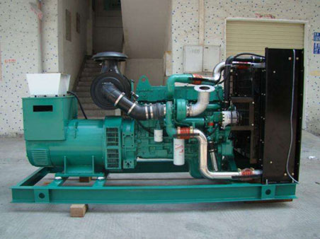 湖口1100kw康明斯柴油发电机组图片 湖口1100kw康明斯柴油发电机组图片